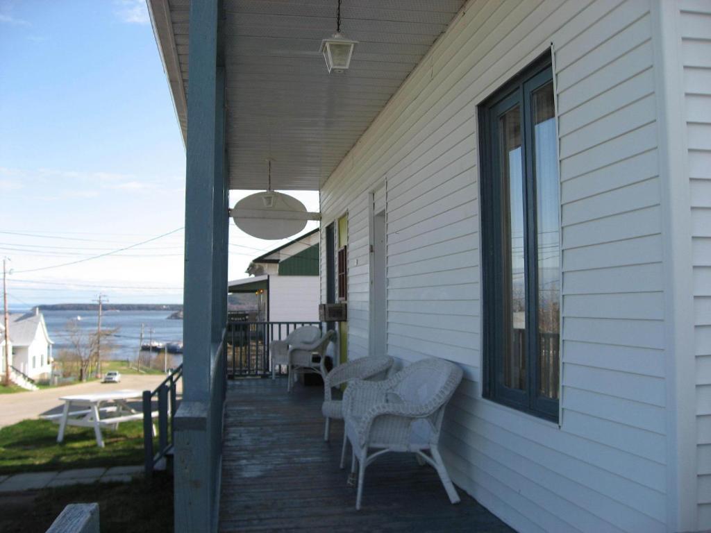 Le Goeland Hotel Tadoussac Exterior foto
